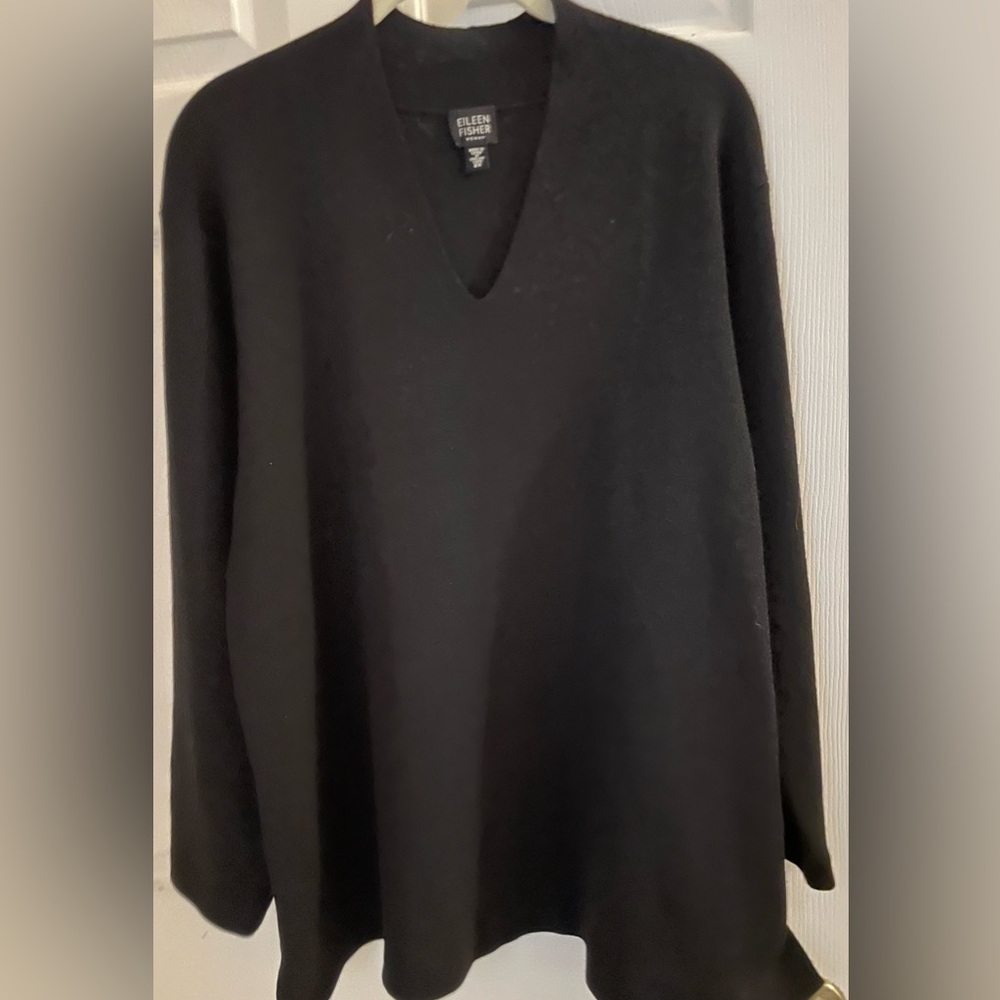 Eileen Fisher V neck sweater black 2X
